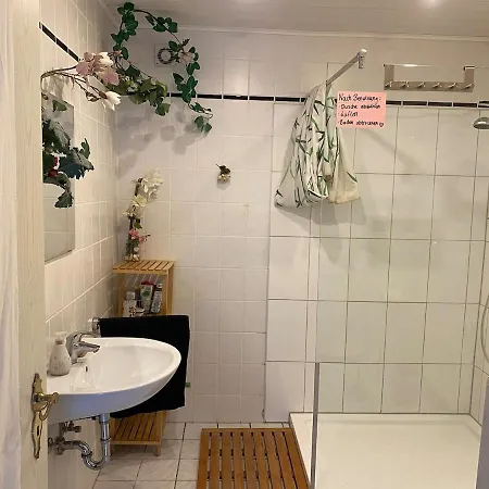 2 Bedroom With Bathroom - Altbauvilla *
